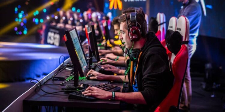 Why-do-the-majority-of-professional-eSports-players-esportzine-london
